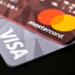 Découvrez les avantages et désavantages des cartes Visa et Mastercard